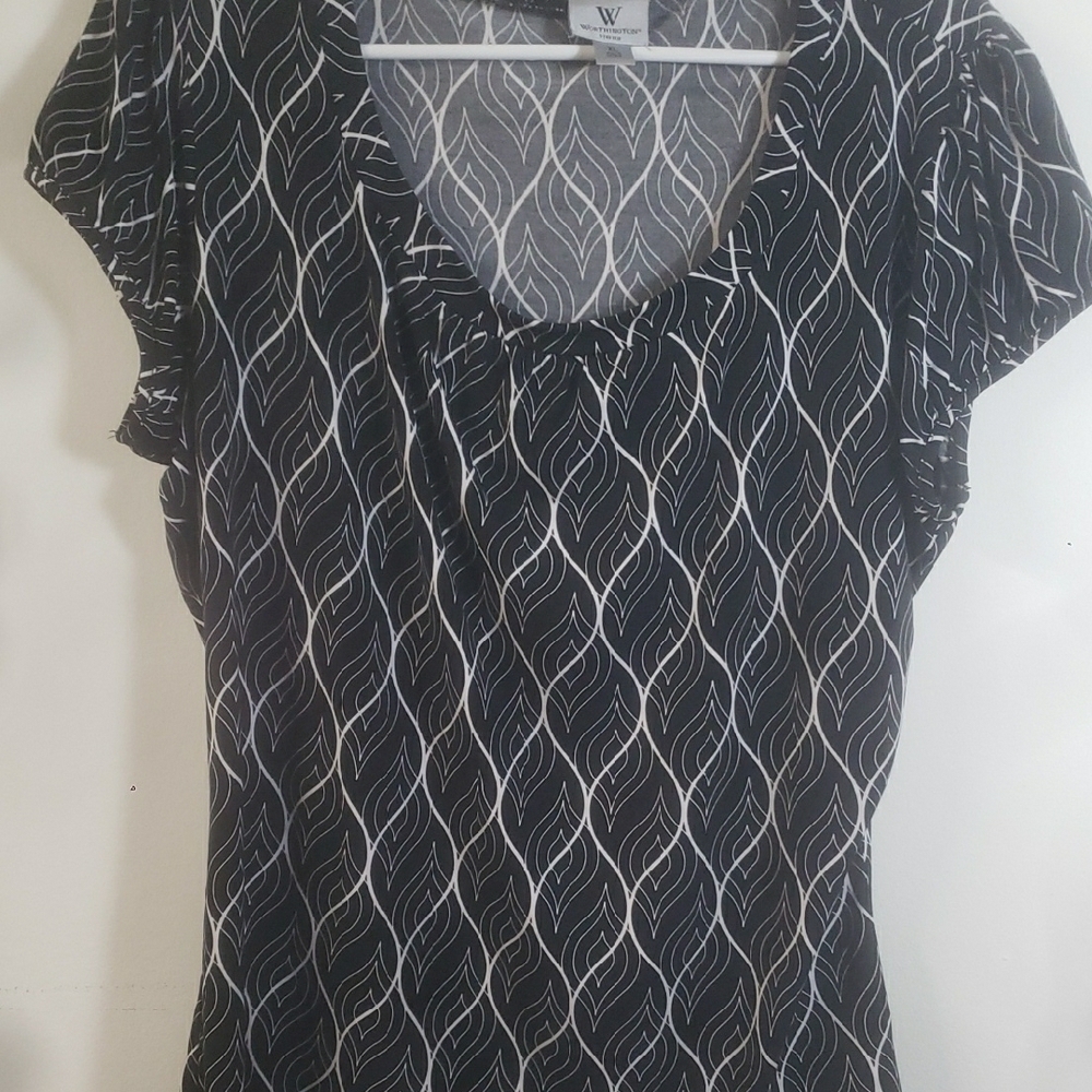 Worthington Women's Stretch Black and White Patterned Blouse